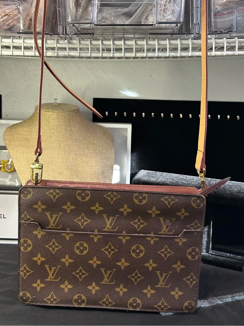 Auth LOUIS VUITTON Pochette Homme M51795 Monogram Clutch/Crossbody Bag
